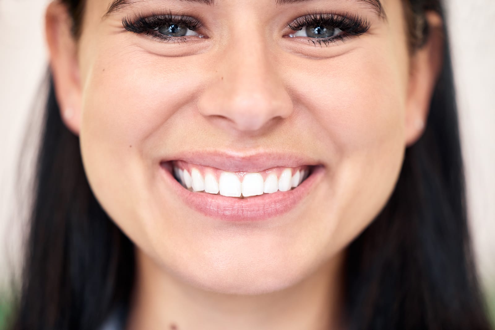 Discreet Teeth Straightening with Invisalign in York